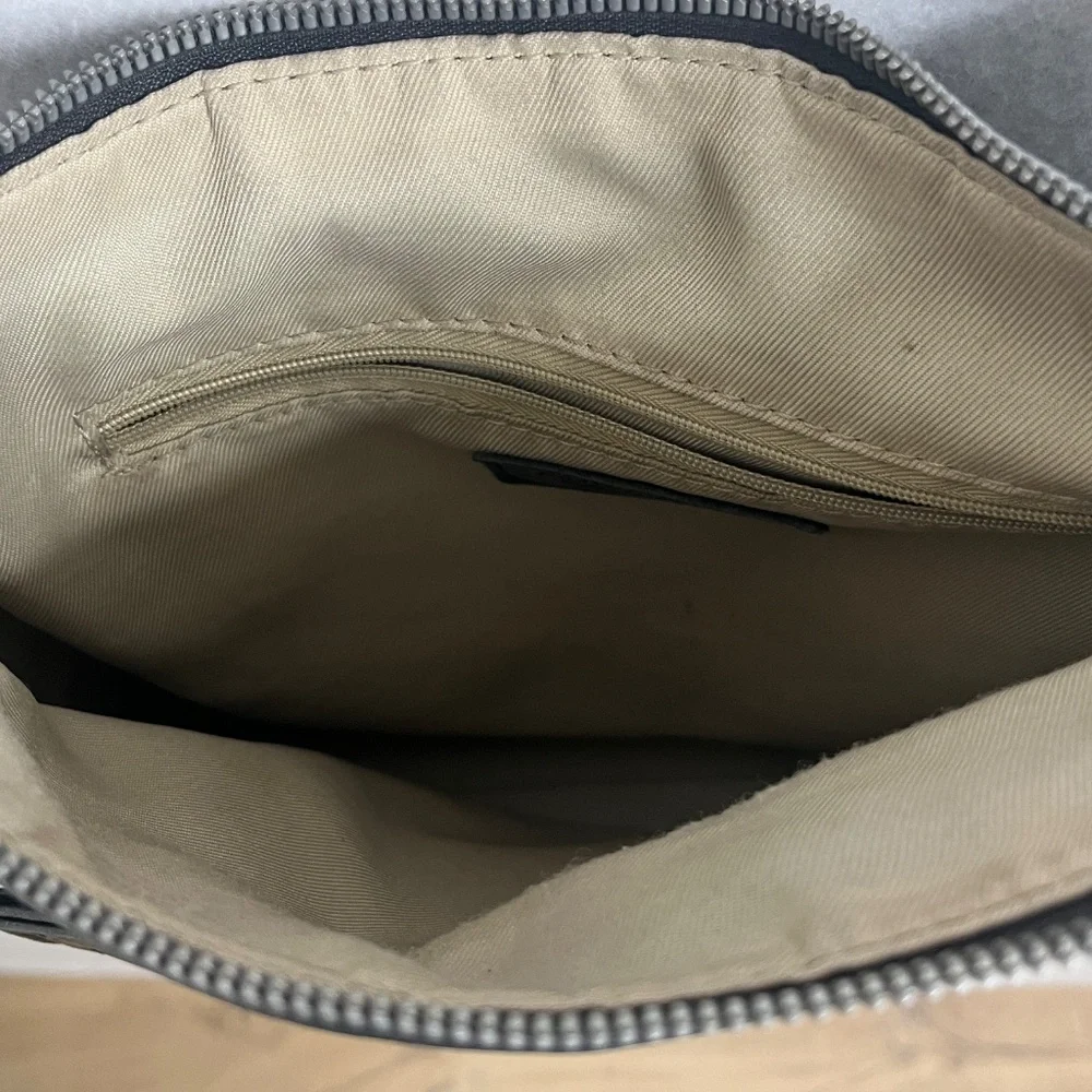 American Leather Co Black Leather Crossbody Bag Adjustable Strap - Picture 3 of 4